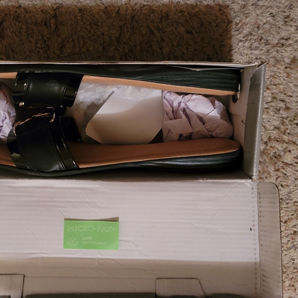 Ashley Stewart
-SOLE LIFT BUCKLE SLIDE SANDAL - Picture 4 of 5